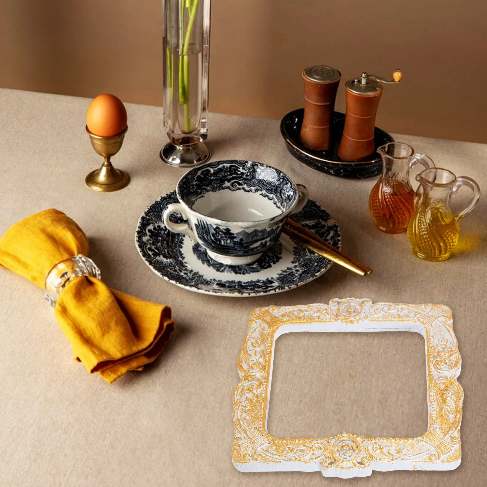 

AOKWAWALIY 2pcs European Retro Mini Photo Frame Style Decorative Picture Display Art Ornament for Wall or Desk