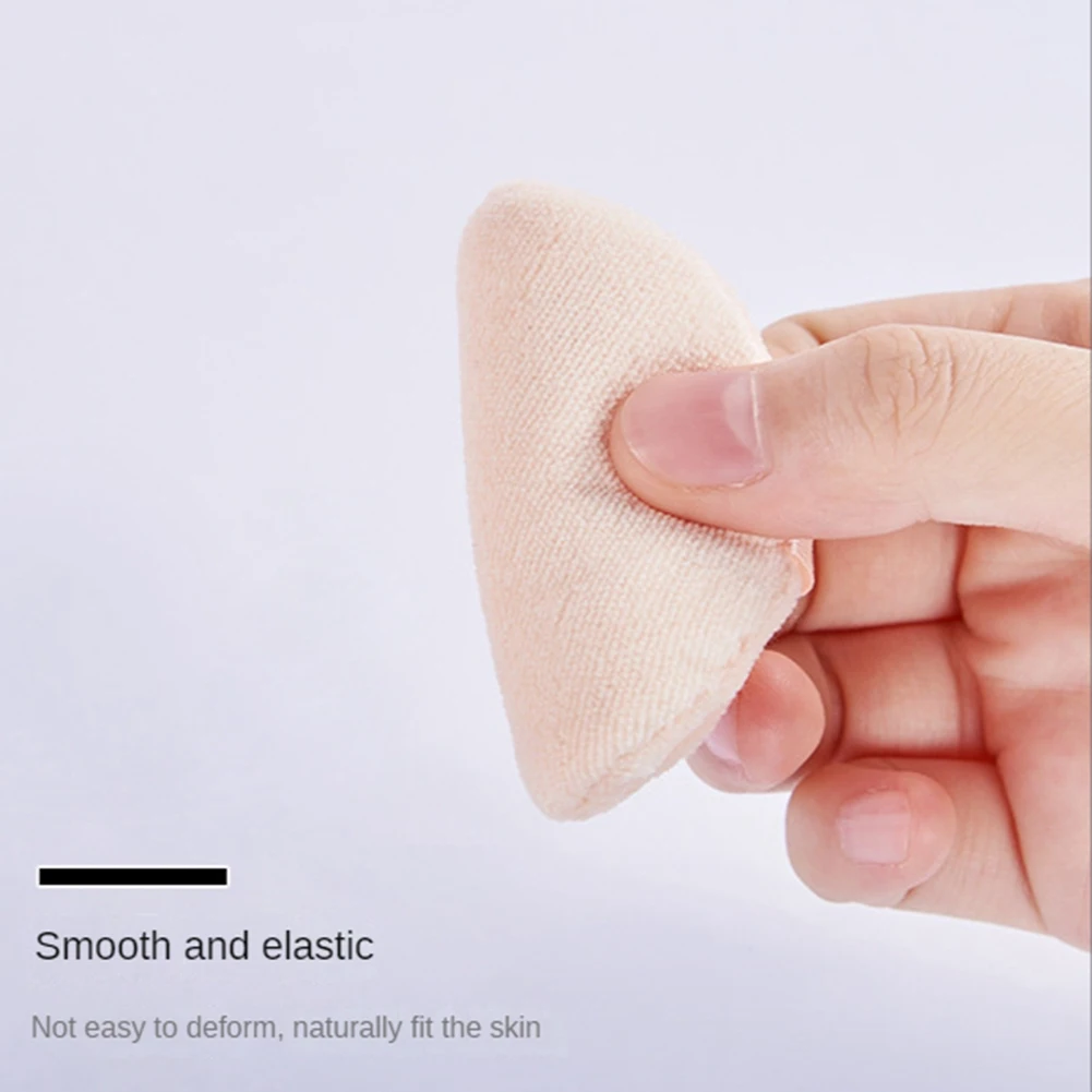 4 szt. Luźne gąbeczki do makijażu, welurowe aplikatory do makijażu, zmywalne gąbki do podkładu z etui