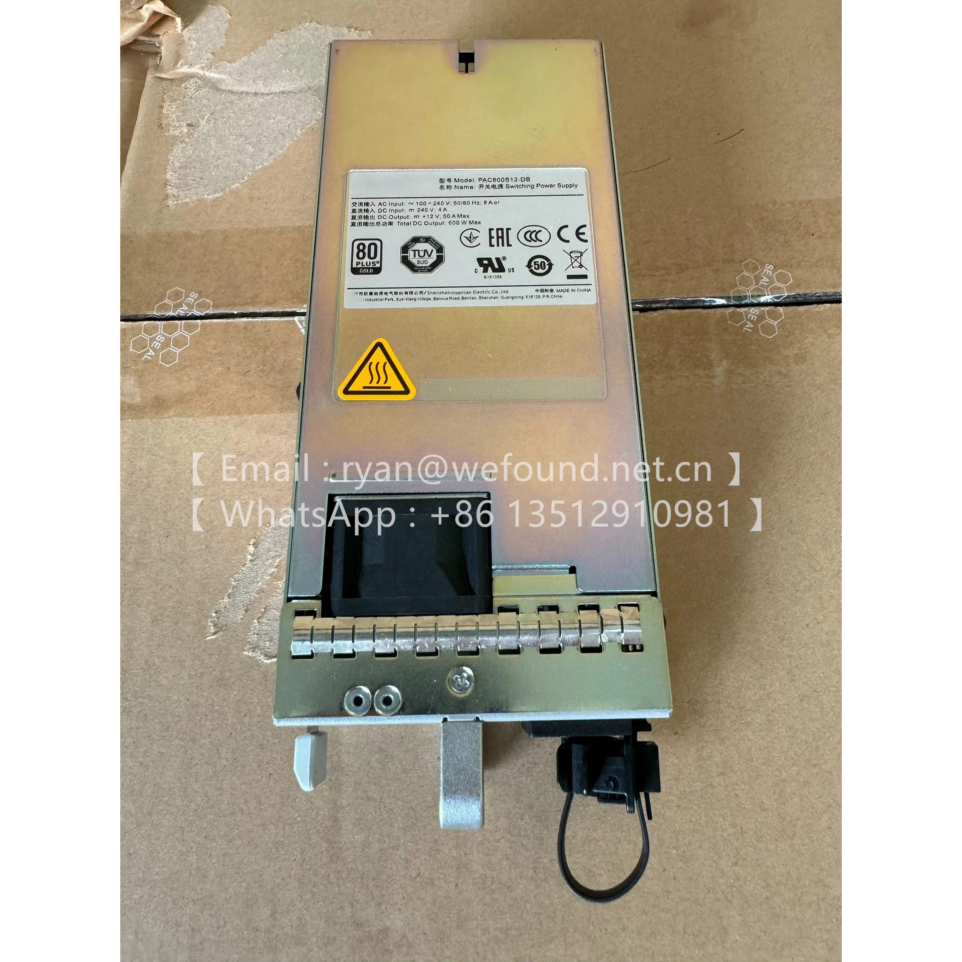 

PAC600S12-DB Серия S5700 Коммутаторы Аппаратное обеспечение Модуль питания переменного и 240 В постоянного тока 600 Вт 02131740