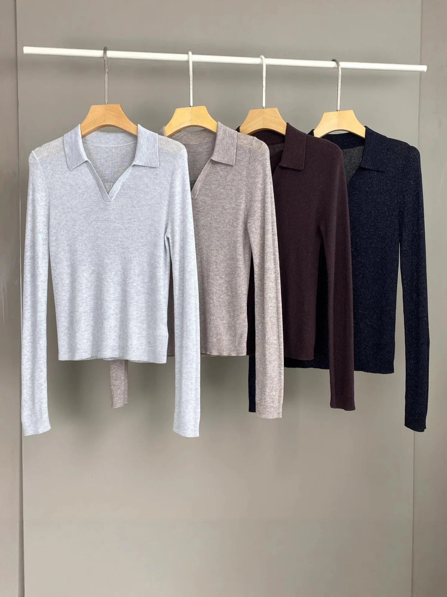 

2025 Autumn And Winter New Chain Stitching Lapel Gold Thread Wool Sweater Fashionable Casual Sweater