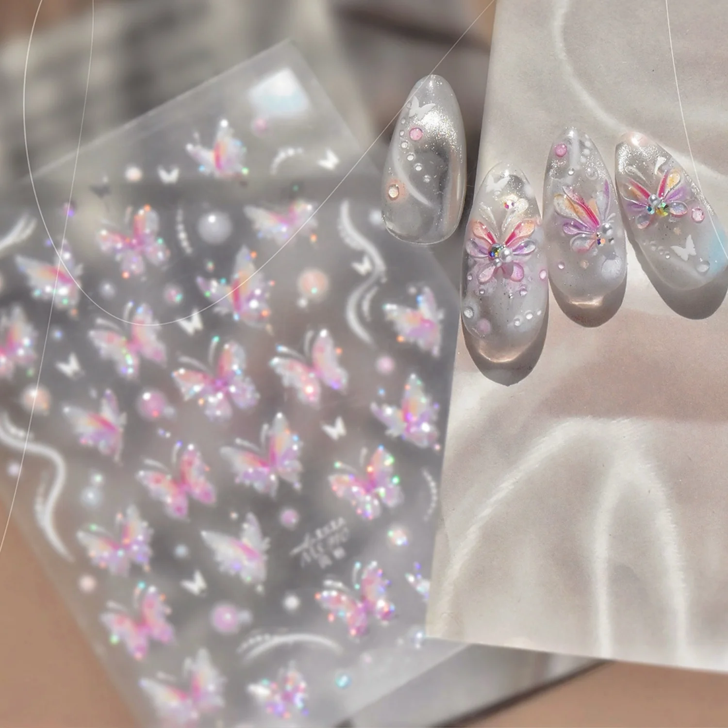 Pegatinas de Uñas 5D con Diseño de Mariposas Iridiscentes y Degradado, Siluetas de Mariposas Perla, Decoración de Uñas Autoadhesiva de Ensueño, DIY