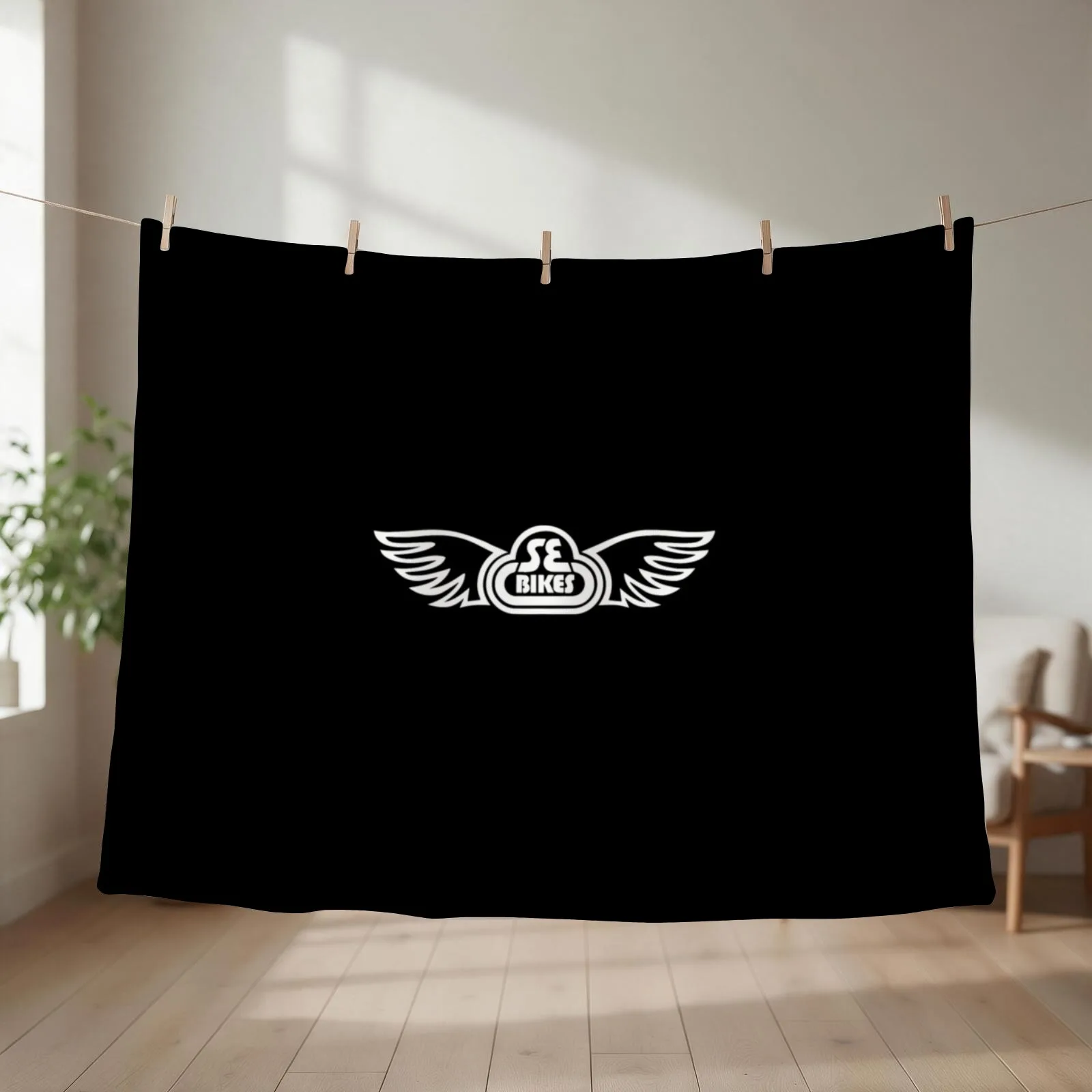 SE bikes white wing Throw Blanket couch cozy soft plush fuzzy picnic outdoor blanket