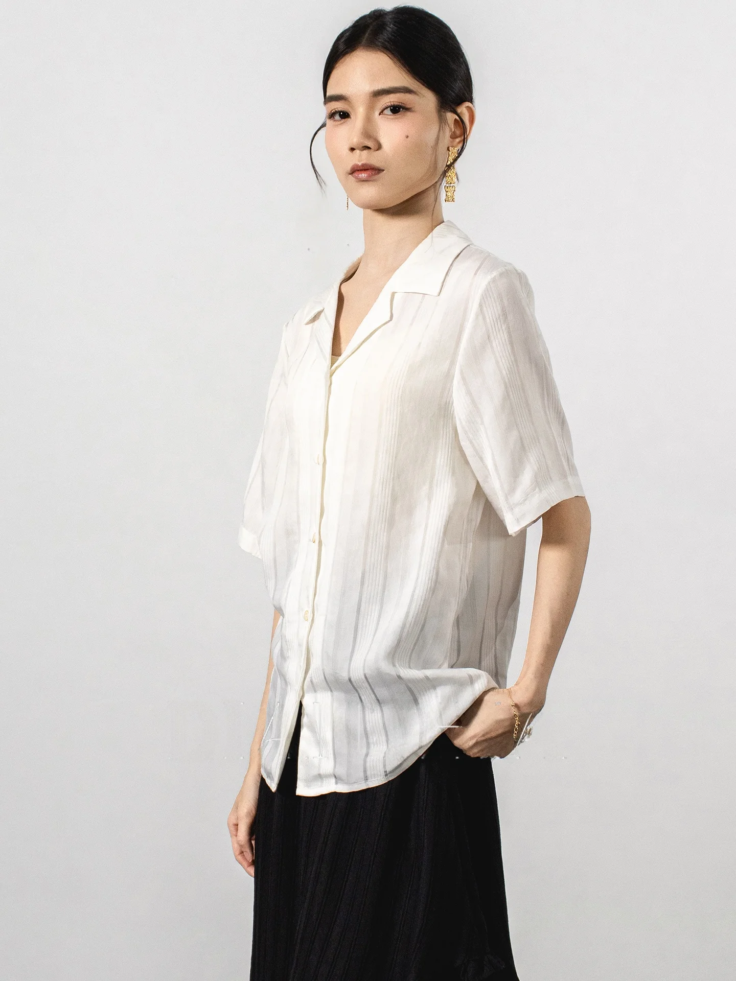 

Женская рубашка DianThia свободного кроя в полоску, с коротким рукавом, полупрозрачная, в повседневном стиле, весна-лето, модная, дышащая, удобная