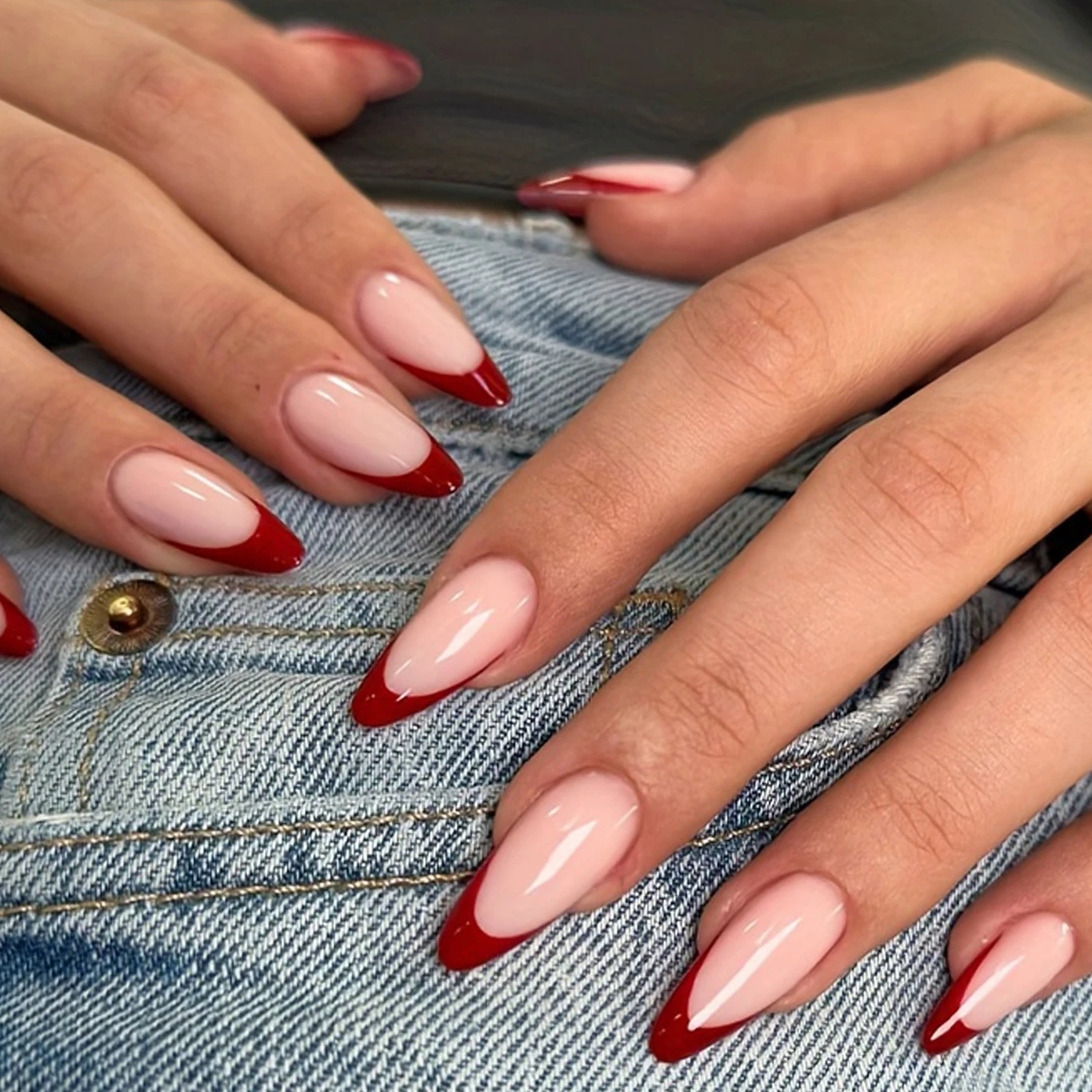 24 Uds. Mejora instantáneamente tu apariencia con almendra francesa roja juego de uñas postizas de cobertura completa 1 lima de uñas y 1 Kit de pegatinas de pegamento para uñas Nai