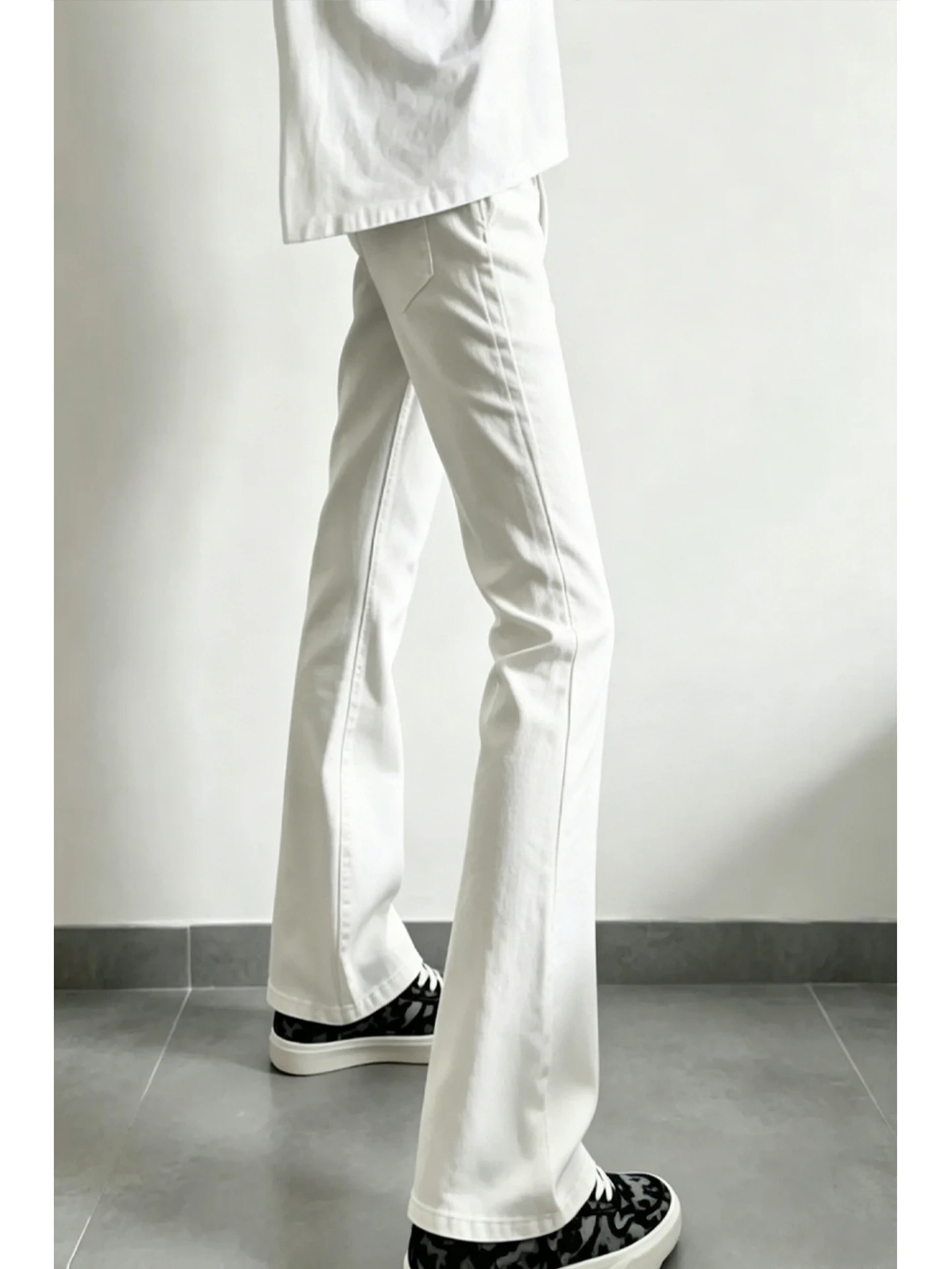 

Cleanfit High Waist Straight Leg Bell Bottom Jeans Men's American Retro Slim Fit White Denim Casual Wear for Teens And Students
