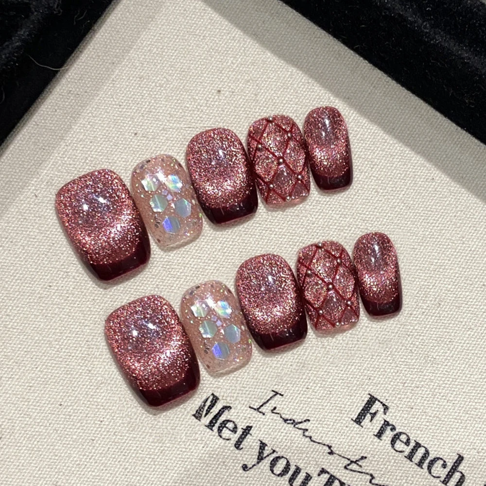 10 قطعة الصحافة اليدوية على الأظافر بريق التوت النبيذ الأحمر الفرنسية القط العين الأظافر وهمية يمكن ارتداؤها غطاء كامل الحلو قصيرة الأظافر كاذبة #1