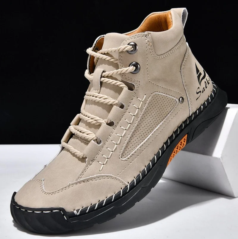 

2026 Men's Large Size Handmade Vintage Boots Fashionable Lace-Up High-Top Casual Shoes Spring Outdoor Hiking and Trekking Boots