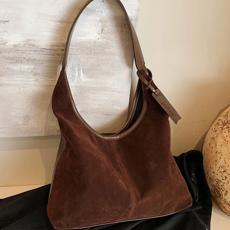 

Женская матовая сумка большой емкости, осень-зима, новая повседневная сумка на одно плечо, подмышки, высококачественная пригородная сумка-тоут, модная