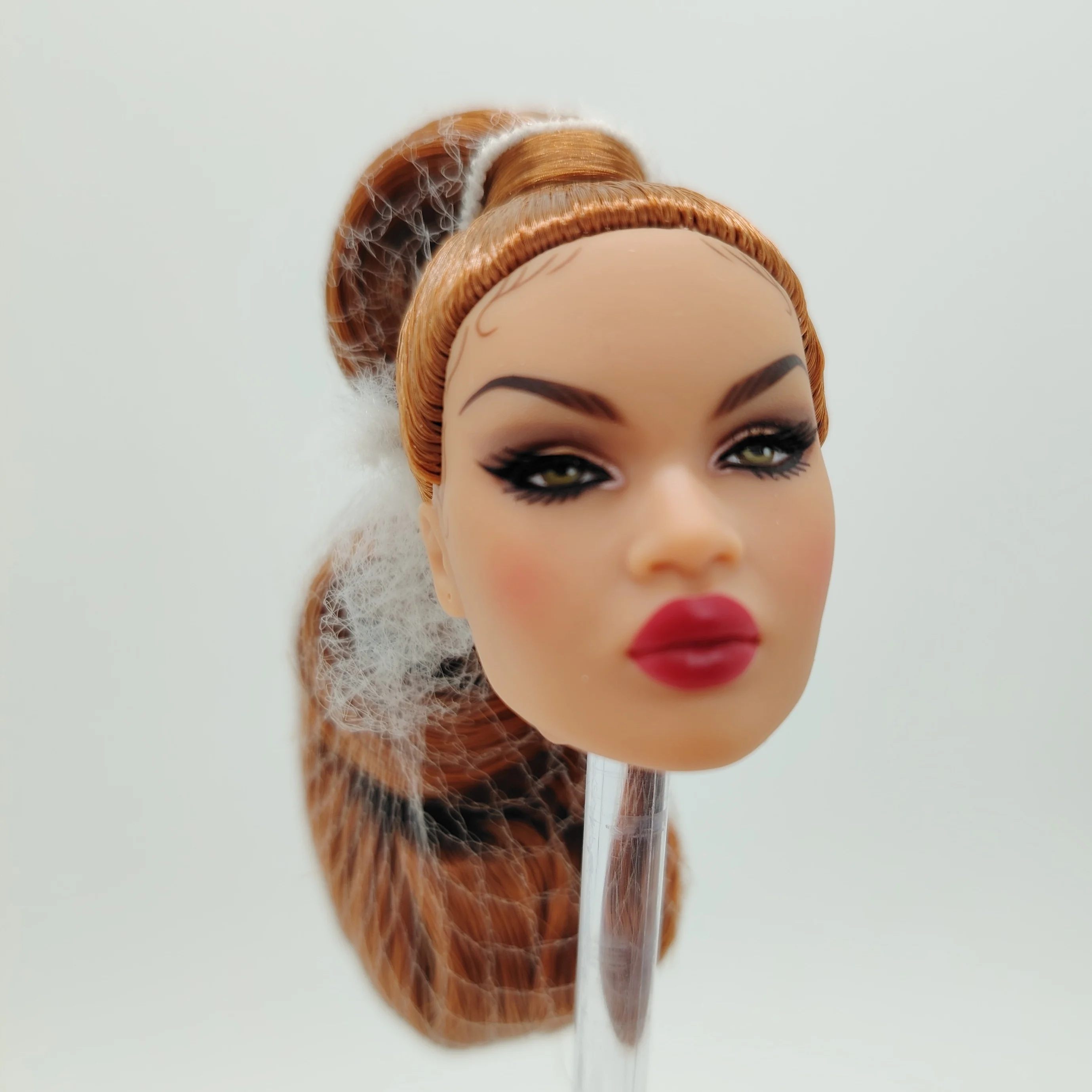 Fashion Royalty Nuface Fit To Print Nadja Rhymes Hungarian Skin Girl 1/6 Scale Doll Head
