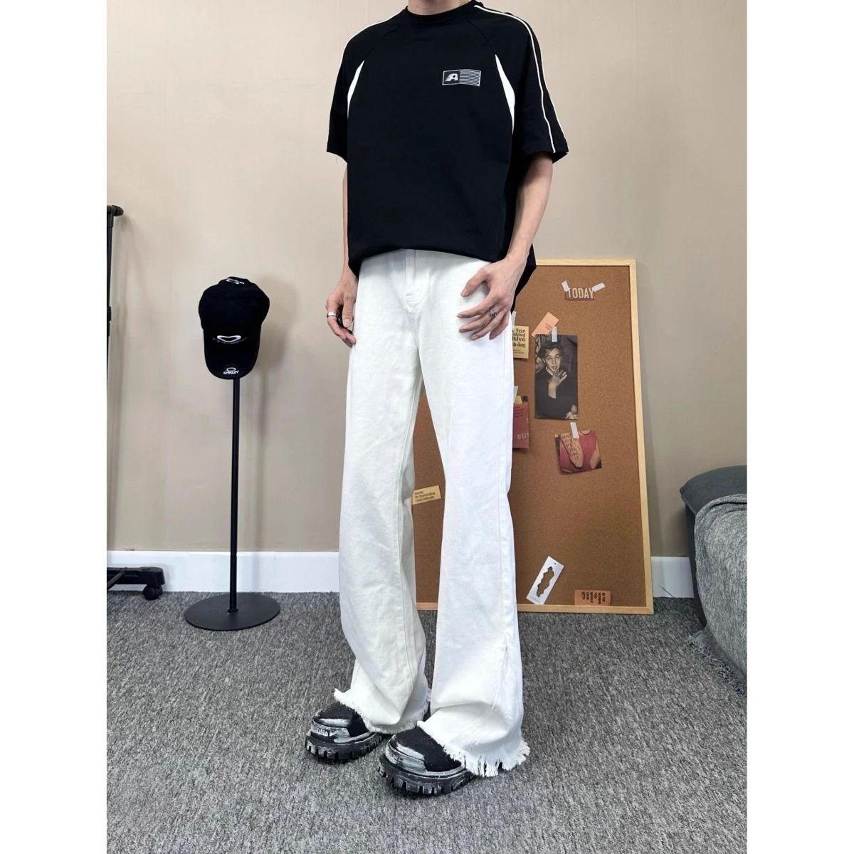 

Джинсы Cleanfit прямого кроя с легким расклешением, белые, удлиненные, повседневные, свободного кроя, из полиэстера и хлопка...