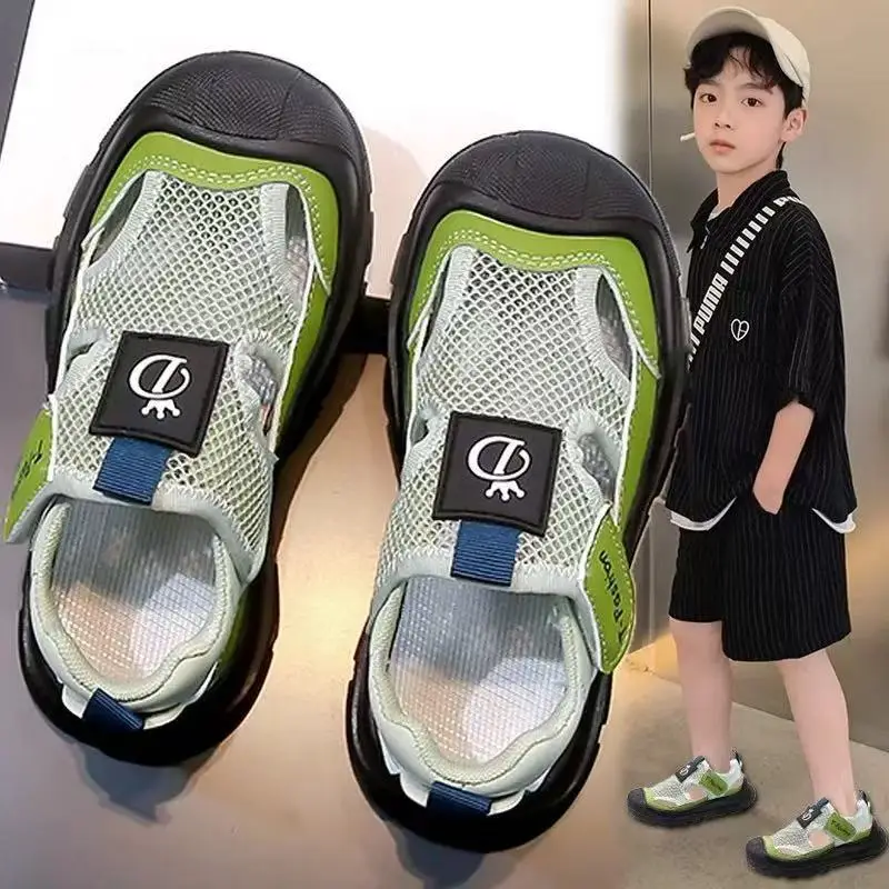 

Children's Mesh Casual Shoes Hollowed out Not Stuffy Children's Board Shoes Middle and Large Children's Hundred Sports Shoes