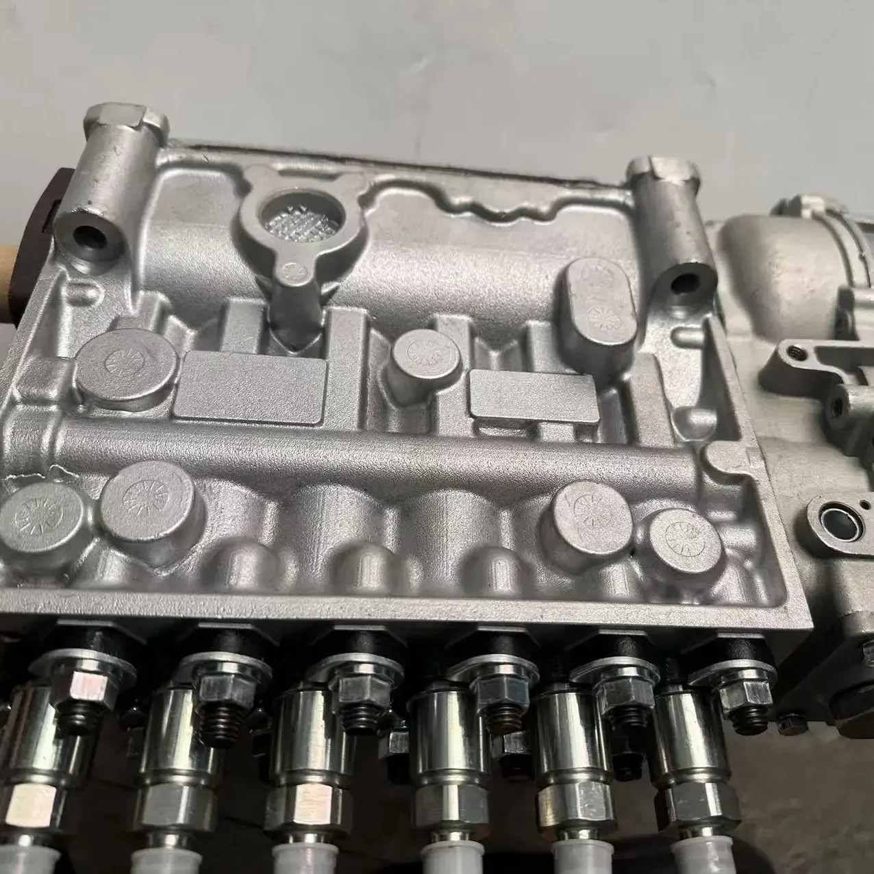 Excavator Injection Pump for 6BG1T 6WG1  Engine Parts High Pressure Fuel Injection Pump