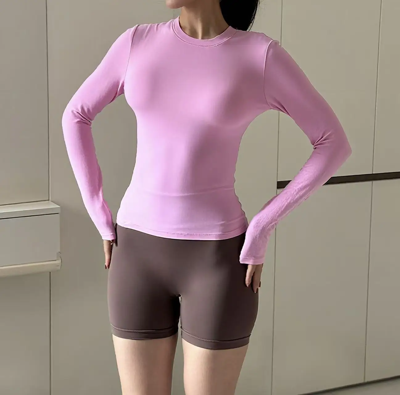 

Fitness Chest Cushion Sports Top Women Long Sleeve Shirts Pra Speed Up Short Elegant Dance Yoga Clothes Small Waistband Gym