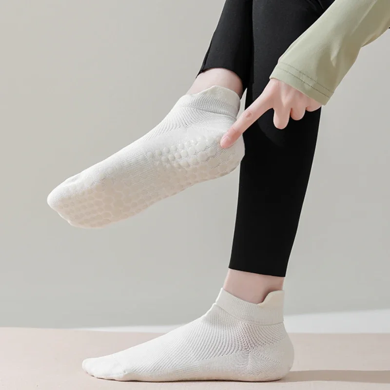 Professional Yoga Socks Women Hollow Out Mesh Thin Breathable Dance Sports Socks Solid Color Silicone Non-slip Pilates Socks Sox