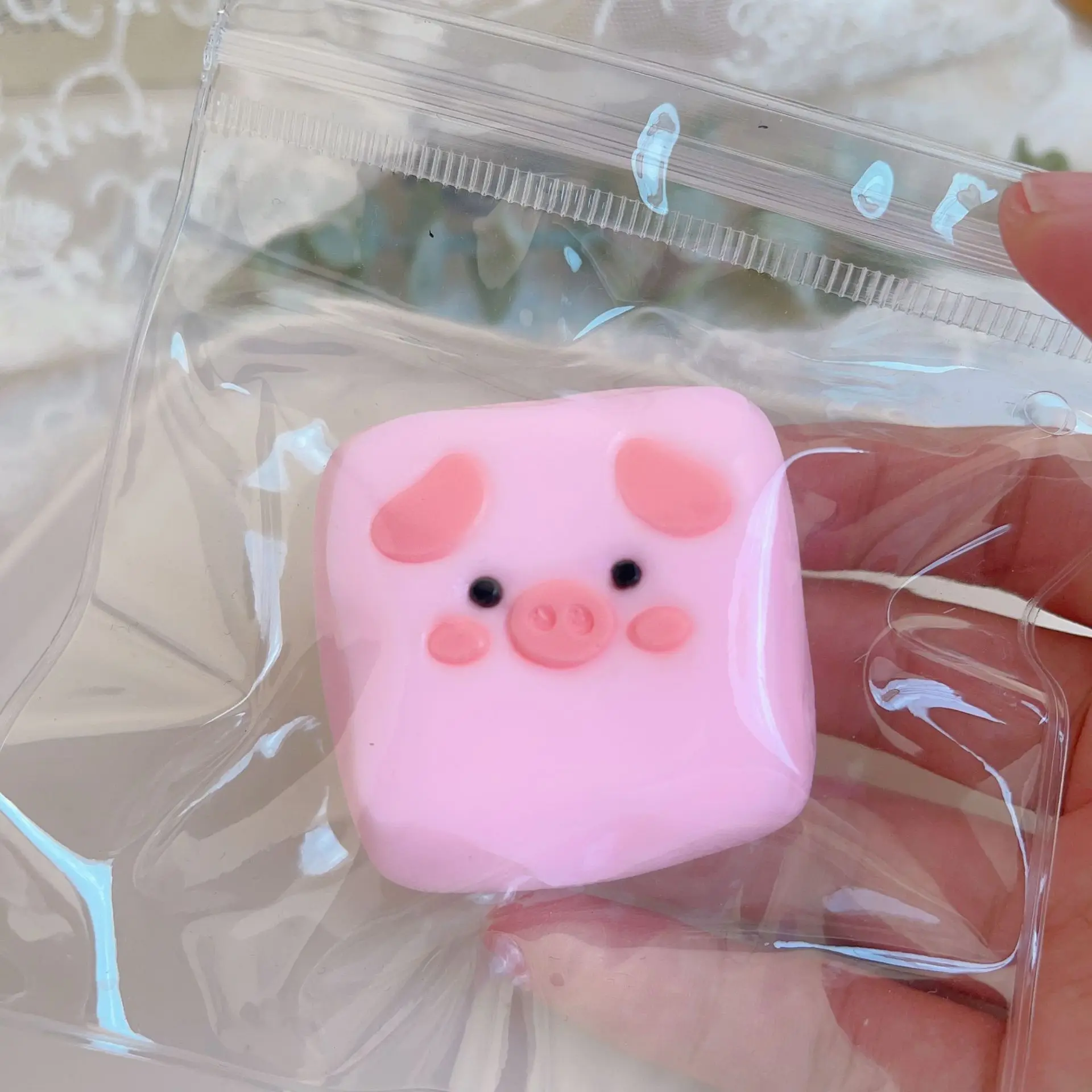 Kawaii TPR Silicone Cube Pig Pinch Squeeze Toy Slow Rebound Cute Animal Sensory Fidget Toys Stress Relief Vent Toys Kids Gifts