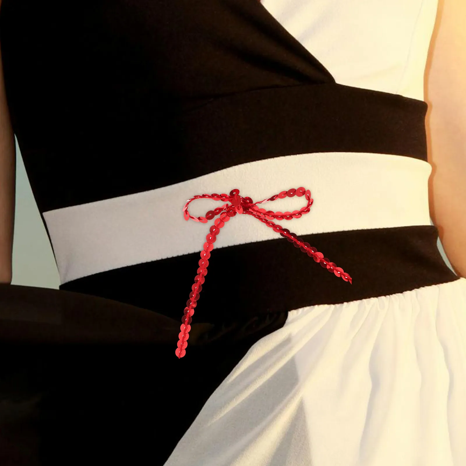 

Flat Glitter Sequin Trim Elastic Ribbon Roll Wear-Resistant PVC Sequins Trim for Crafts Clothing Embellishment Dance Costumes