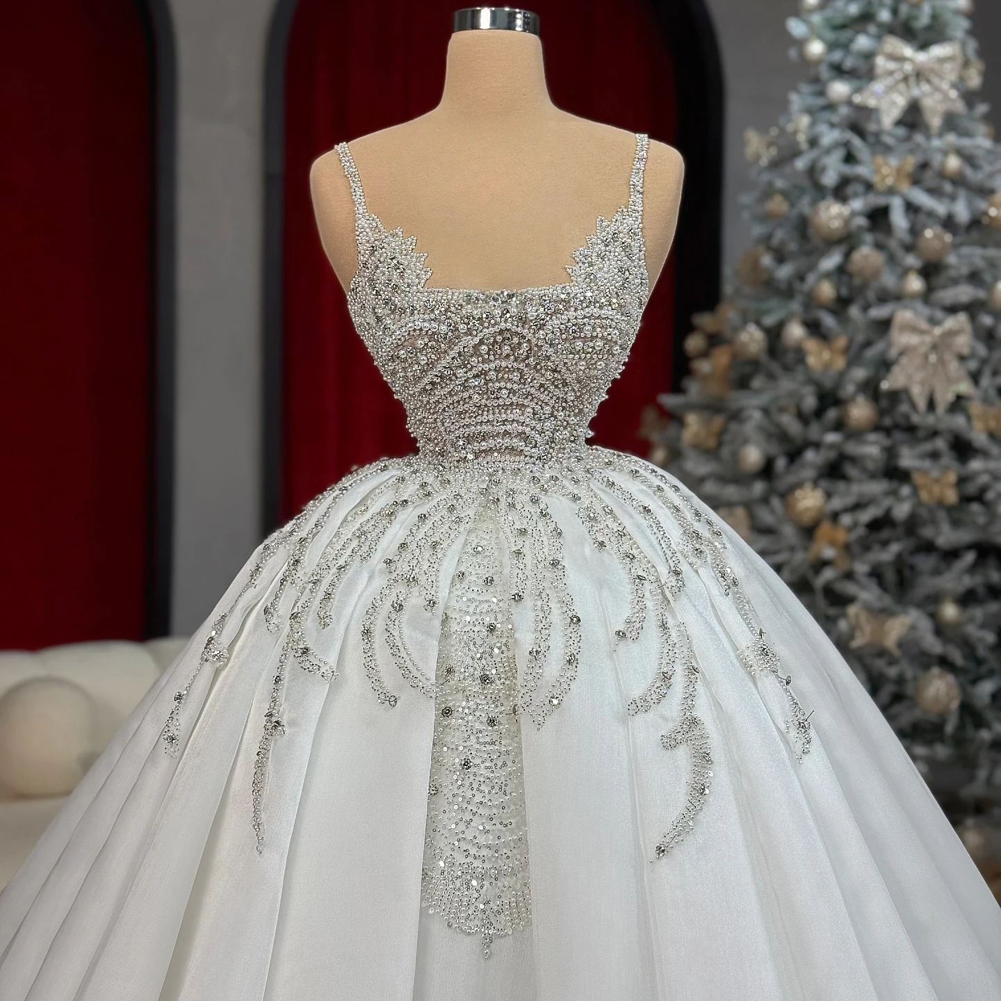 Luxo cristal frisado marfim vestido de casamento cinta espaguete vestido de noiva plissado lantejoulas até o chão vestido de baile personalizado