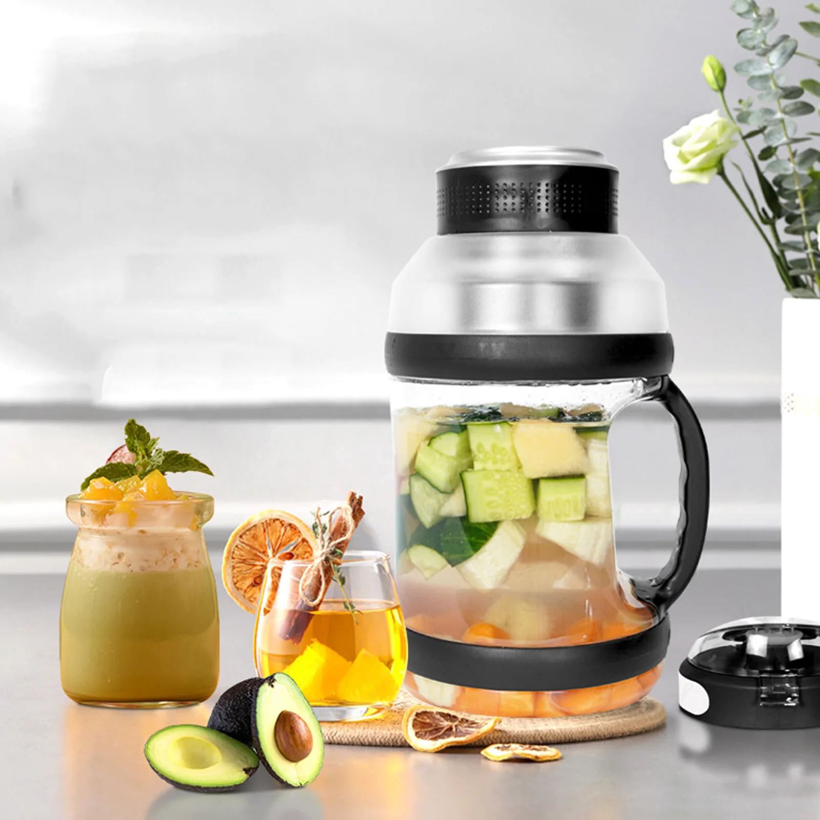 

2L Juicer Outdoor Portable Blender Mixer Smoothie Orange Lemon Fruit Juice Extractor Electric Citrus Press Sport Water Bottle