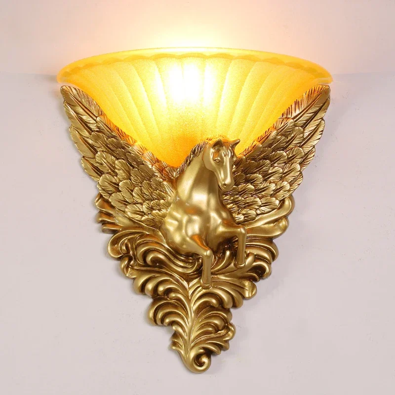 Flying Horse Wall Lights Sconce Gold Luxury European Lighting Fixtures for Living Room Decoration Bedroom Hotel Wall Animal Lamp