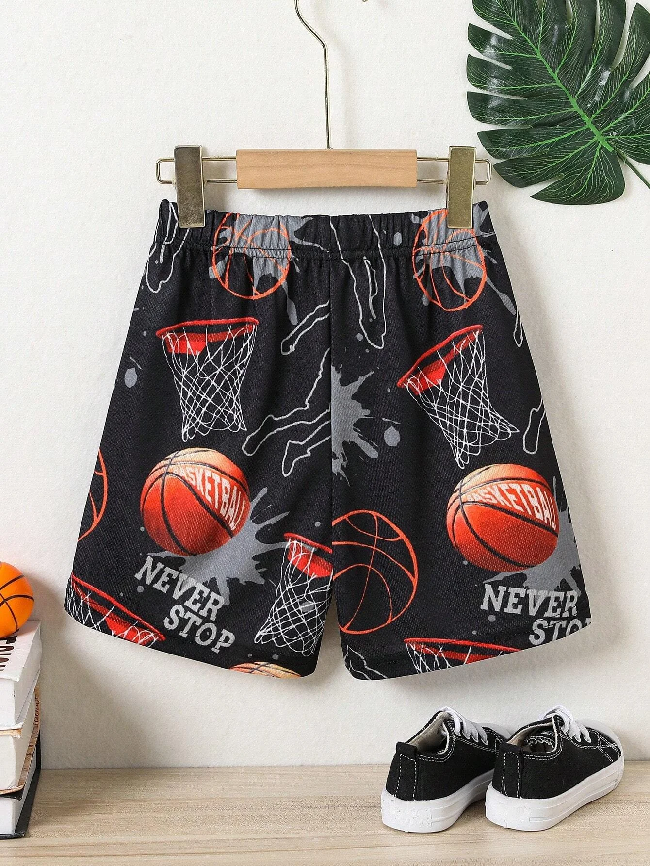 Breathable sports basketball and football shorts for boys and girls breathable and comfortable summer outdoor street shorts