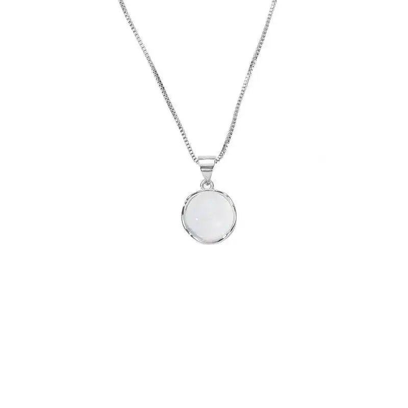 Luxury Silver Plated White Round Moonstone Pendant Necklaces Women Fashion Jewelry Choker Clavicle Chain Short Charm Necklace