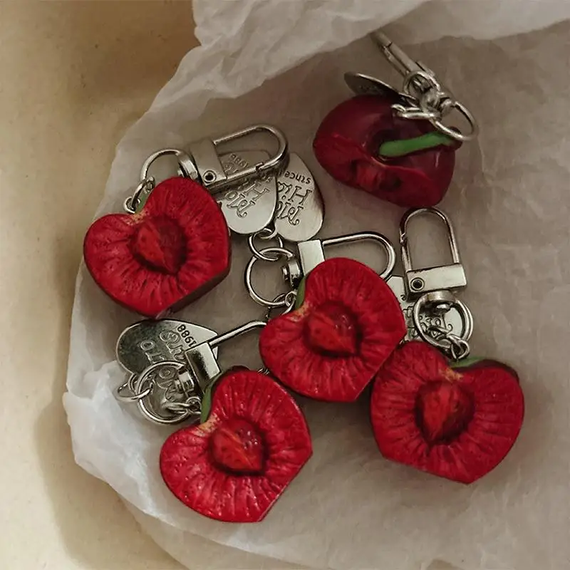 Lebendiger 3D Roter Tomaten-Schlüsselanhänger, Leichter Harz-Fruchtanhänger, Mini-Anhänger für Handyhülle, Handtasche, Geschenk für Mädchen – Detail 10