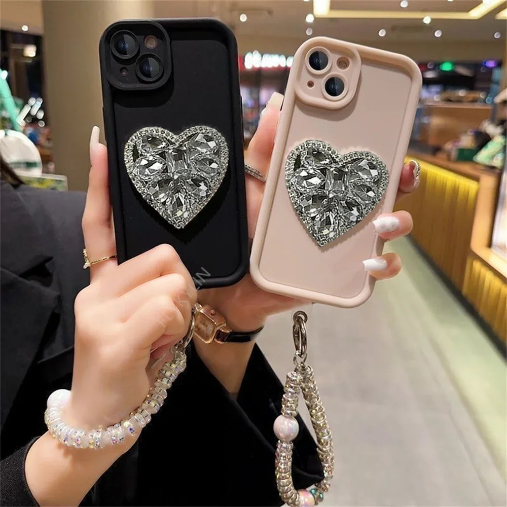 FLYKYLIN Love Diamonds Handyhülle für Motorola MOTO Edge 50, Fusion Edge 50, Pro, Neo, weiches Silikon mit Armband