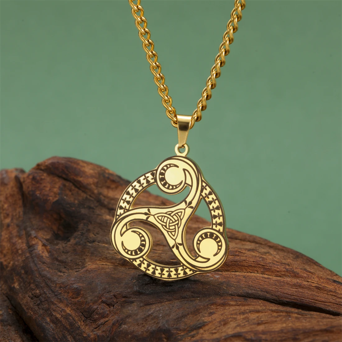 EUEAVAN الثالوث سلتيك عقدة قلادة الفولاذ المقاوم للصدأ الساحرة القمر المرحلة Triskelion رمز قلادة المختنق الأيرلندية تميمة مجوهرات هدية