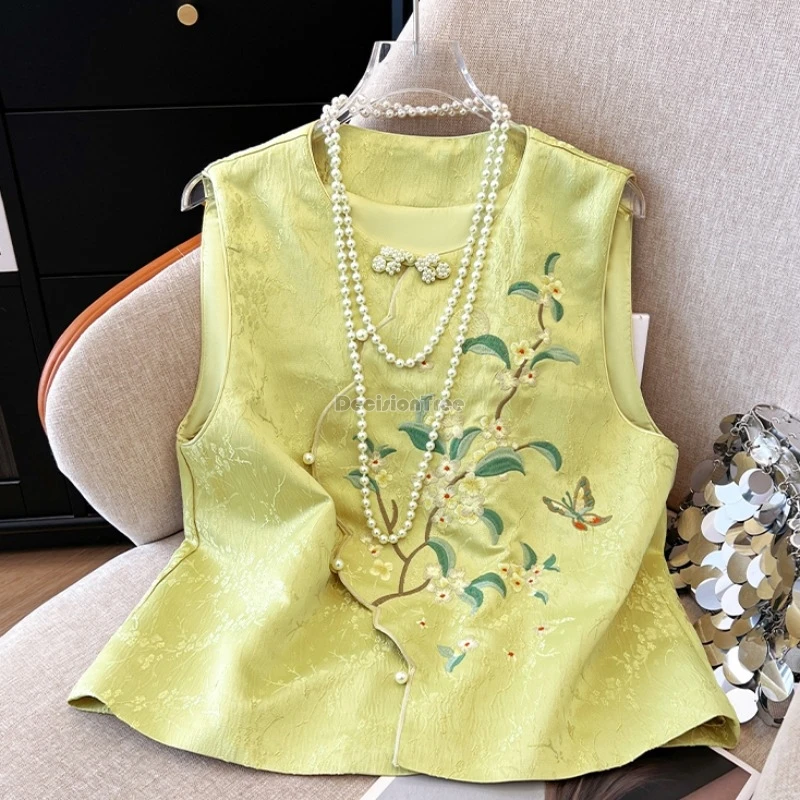 

2025 new chinese improved autumn fashion elegant retro jacquard cheongsam button stand collar waistcoat tang suit vest women t01