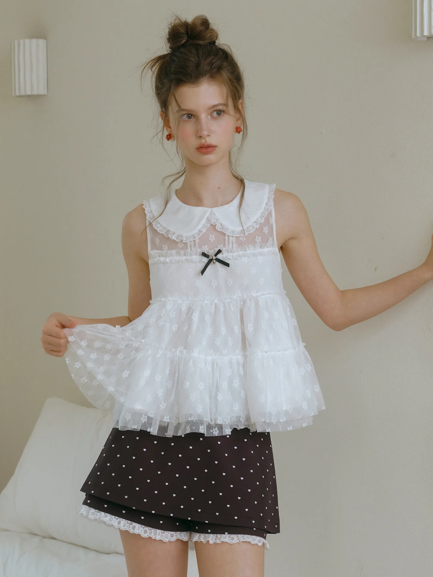 White Sweet Style Doll Collar Sleeveless Lace Hollow out Mesh A-Line Vest Women Summer Breathable Short Length Dot Pattern