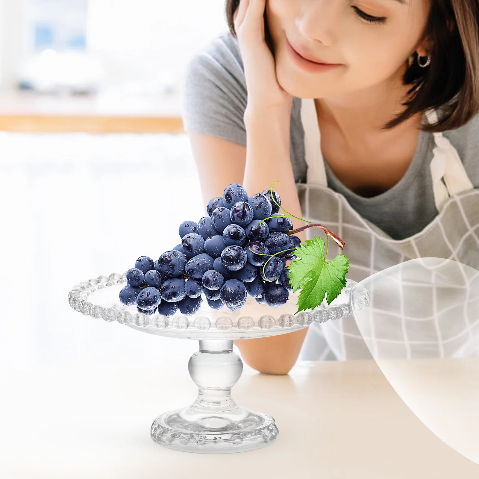 

1Set Glass Cake Dome with Tray Convenient Handle Move Open Keep Cake Fruit Fresh Stable Practical Wedding Dessert Plate