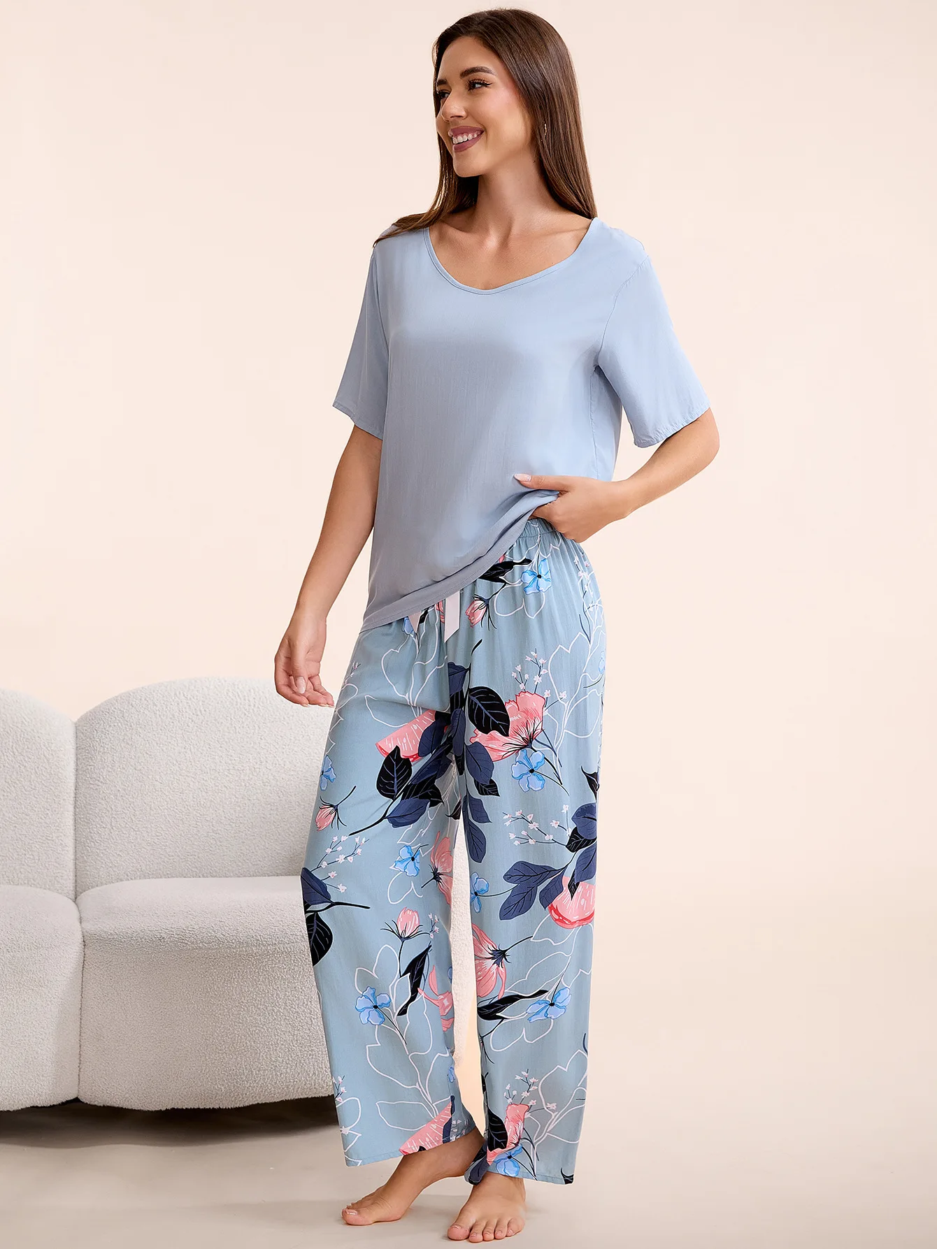 Thumbnail 4 - #9 Trending Lounge Pant Sets Right Now