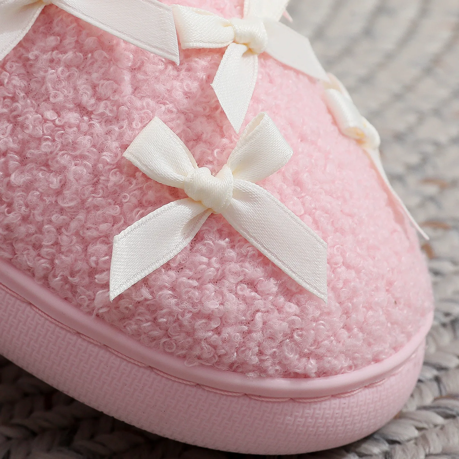 Neue Trendige Herbst- und Winter-Plüsch-Baumwoll-Hausschuhe für Damen, Warme Indoor-Pantoffeln mit Niedlicher Schleife in Rosa – Detail 17