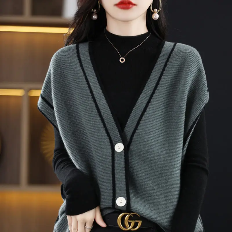 Spring Autumn Women Vintage Casual Sweater Vest V-Neck Loose Cardigans Sleeveless Panelled Fashion Female Knitted Sweaters 2022