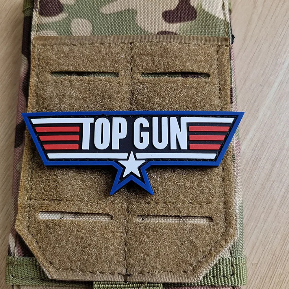 Top Gun Pilot Badge Tactical Morale Badge American Flag PVC Hook and Loop Patches Backpack Decorative Sticker