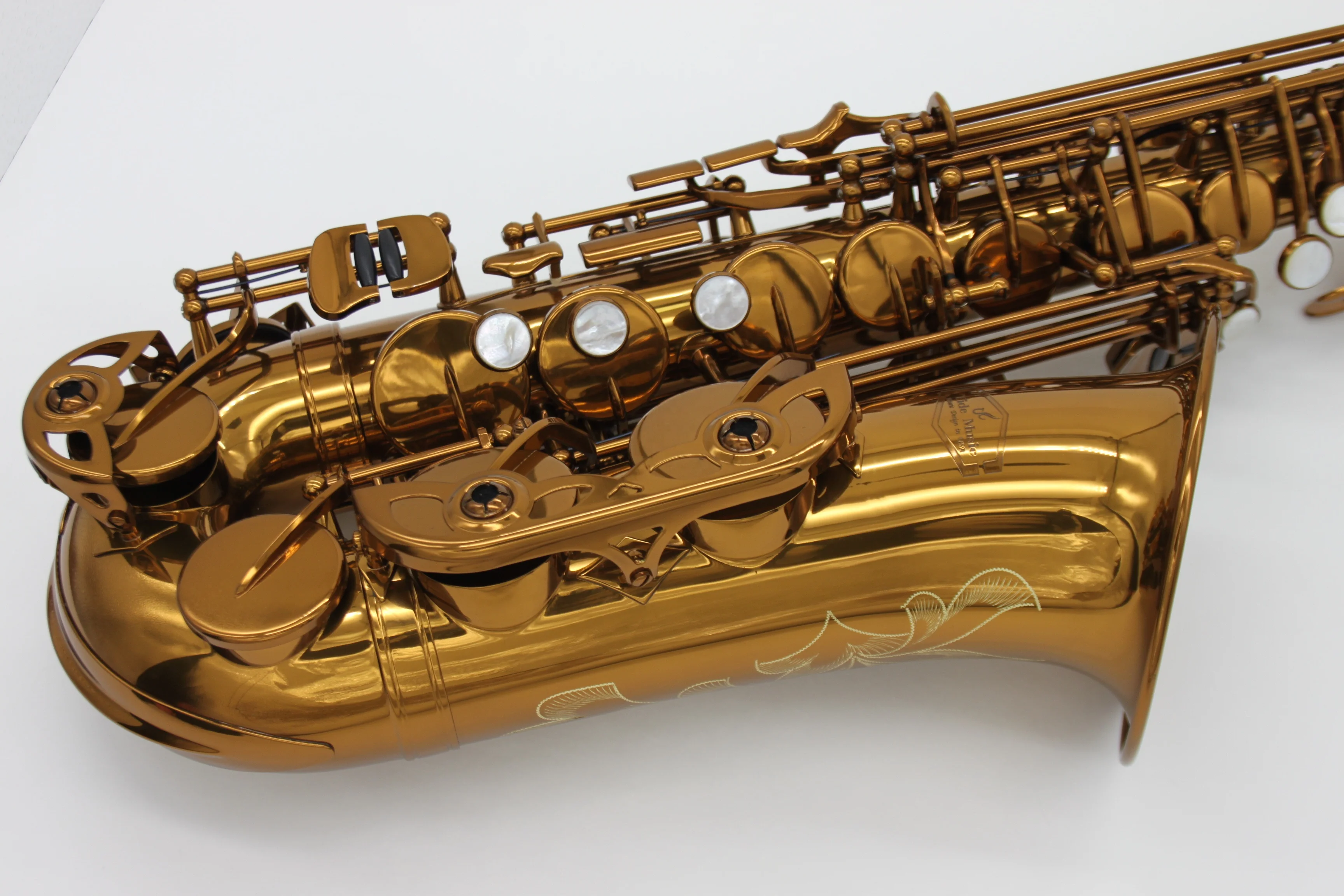 High Grade Hand Engravings Dark Gold Lacquer Alto Saxophone