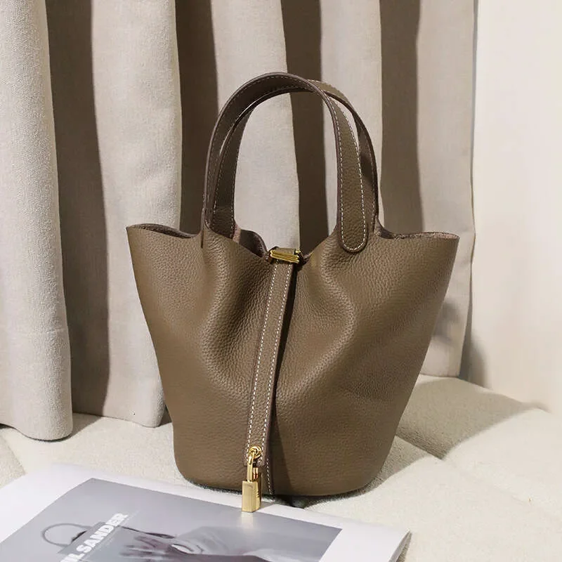 

2025 Summer New Style Genuine Leather Bucket Bag for Women - Casual, Fashionable, Top-Grain Cowhide Handheld Market Basket Bag