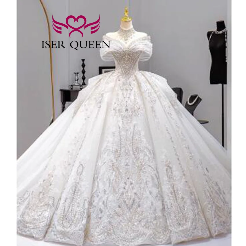 Abito da sposa francese personalizzato con spalle scoperte 2025 Nuove applicazioni di pizzo con perline di lusso Abiti da sposa con texture di alta qualità WX0432