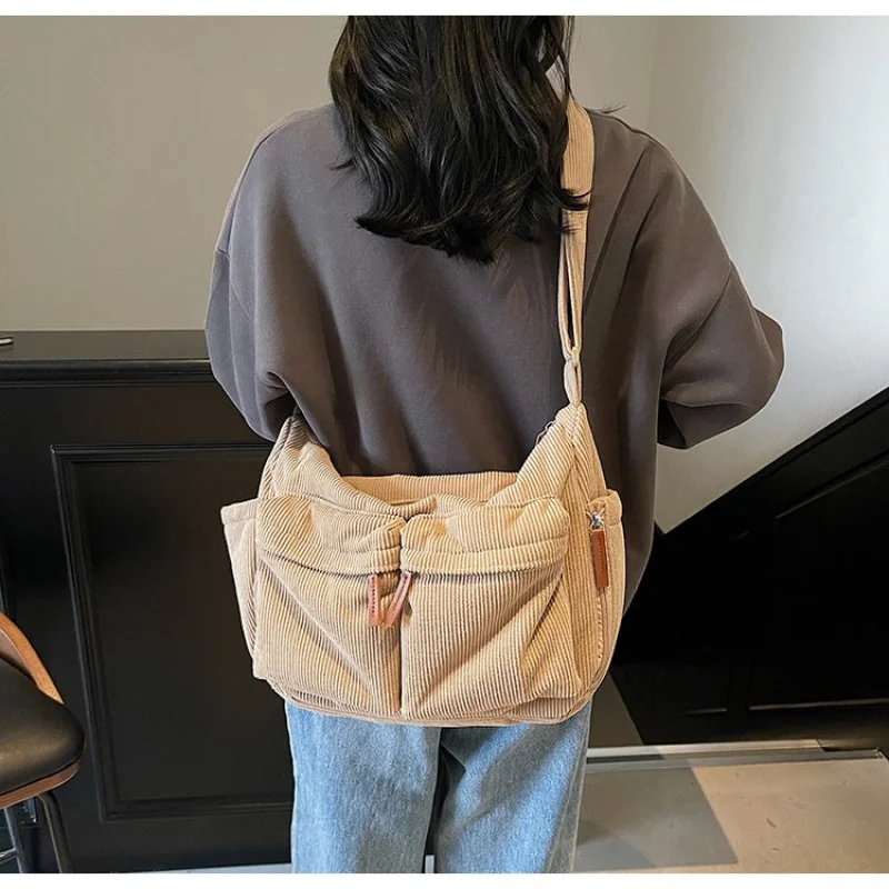 

2025 New High-end Ladies Leather Crossbody Bag Luxury Brand Famous Designer Elegant Simple Paris​