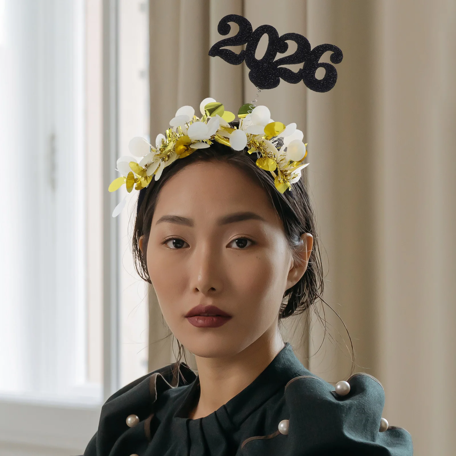 

2pcs 2026 Golden Tassel Headband For Women Party New Year Eve Glitter Hair Hoop Celebration Carnival Dance Wedding Event Head