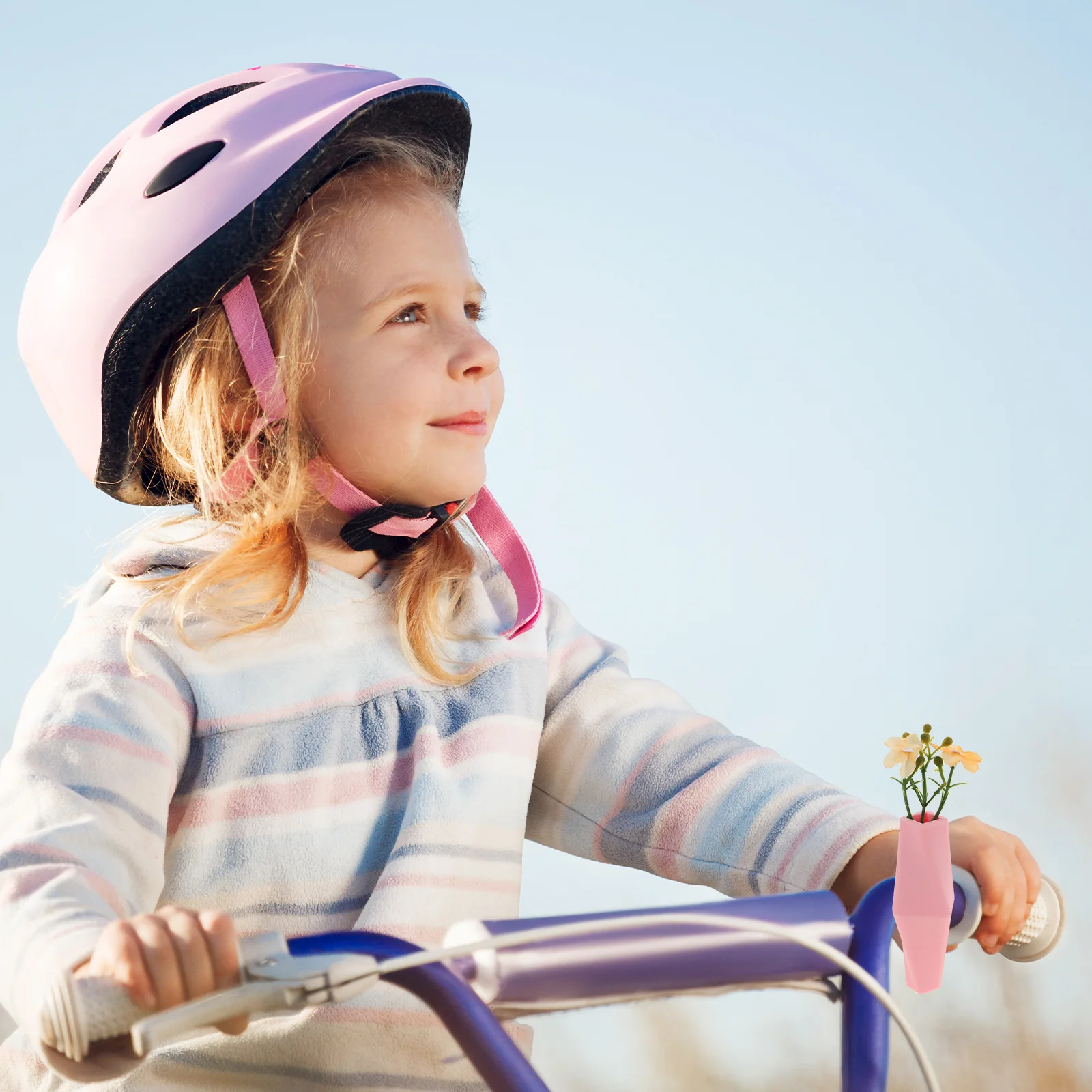 

Bike Handlebar Vase Small Rubber Flower Holder Decor Cycling Accessory Removable Mount for Bicycle Decoration Stylish Ride