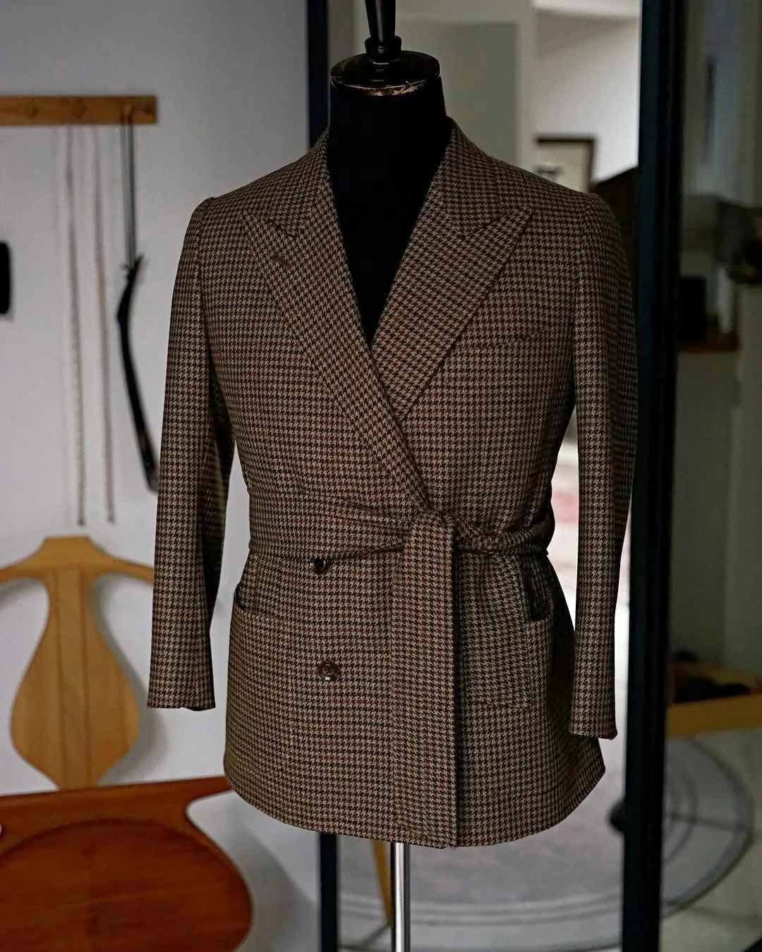 

Vintage Houndstooth Men Suits With Belt Peaked Lapel Double Breasted Wedding Business Blazer Sets Groom Daily Custom Outfits