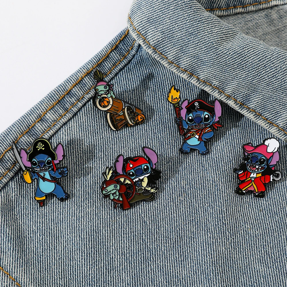 Anime Lilo & Stitch Brooch, Pin de Cura Criativa, Emblema de Metal, Jóias, Roupas, Acessórios Mochila, Presente, 5 Pcs