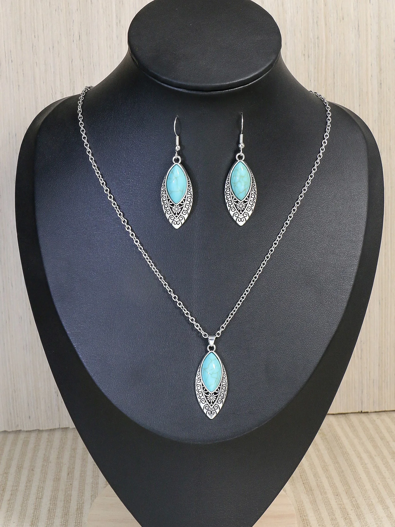 Ethnic Boho Turquoises Necklace Earring for Women Vintage Silver Plated Carved Flower Dangle Earrings Indian Jewelry Gift