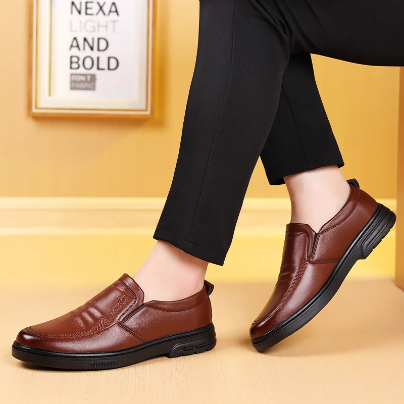 

Men's Leather Casual loafers Business Dress Moccasins Slip On Shoes Fashion Sneakers High Quality zapatos