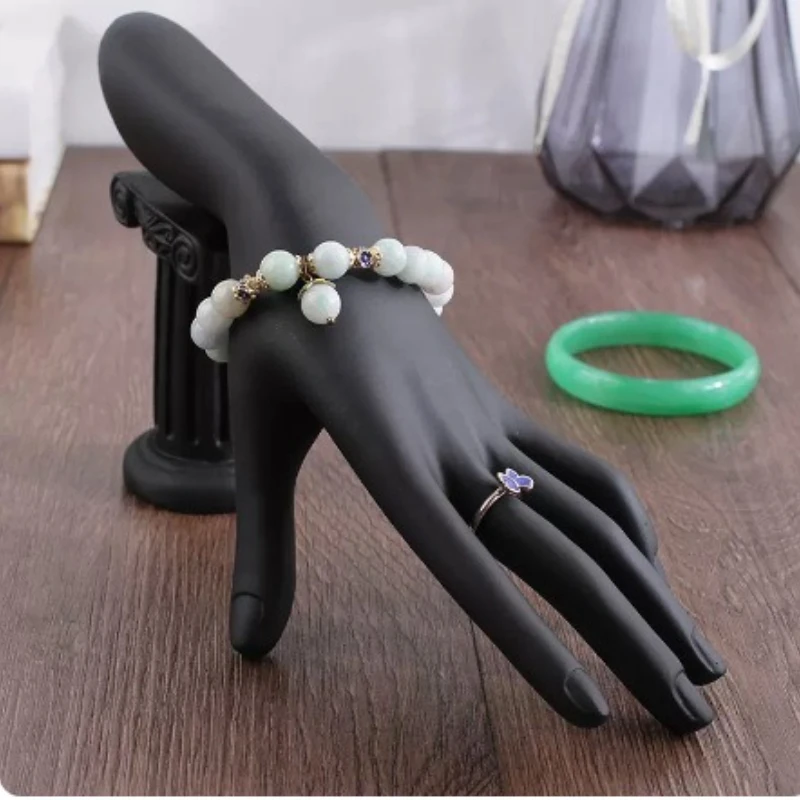 UOGE Creative Resin Model Jewelry Display Stand Ring Rack Hanging Necklace Rack Bracelet Display Jewelry Display Props