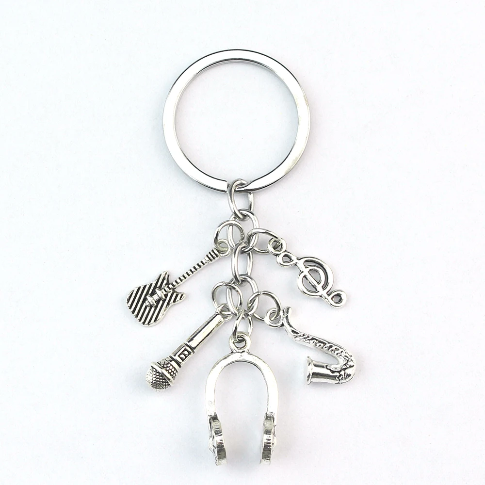 1 Piece of Classic Music Alloy Keychain, Jewelry Decoration Accessory with Guitar Microphone