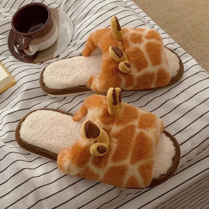 

2023 Cute Cartoon Giraffe Fluffy Fur Home Women Slippers Winter Warm Plush Slides Furry Flip Flops Indoor House Shoes Wholesale