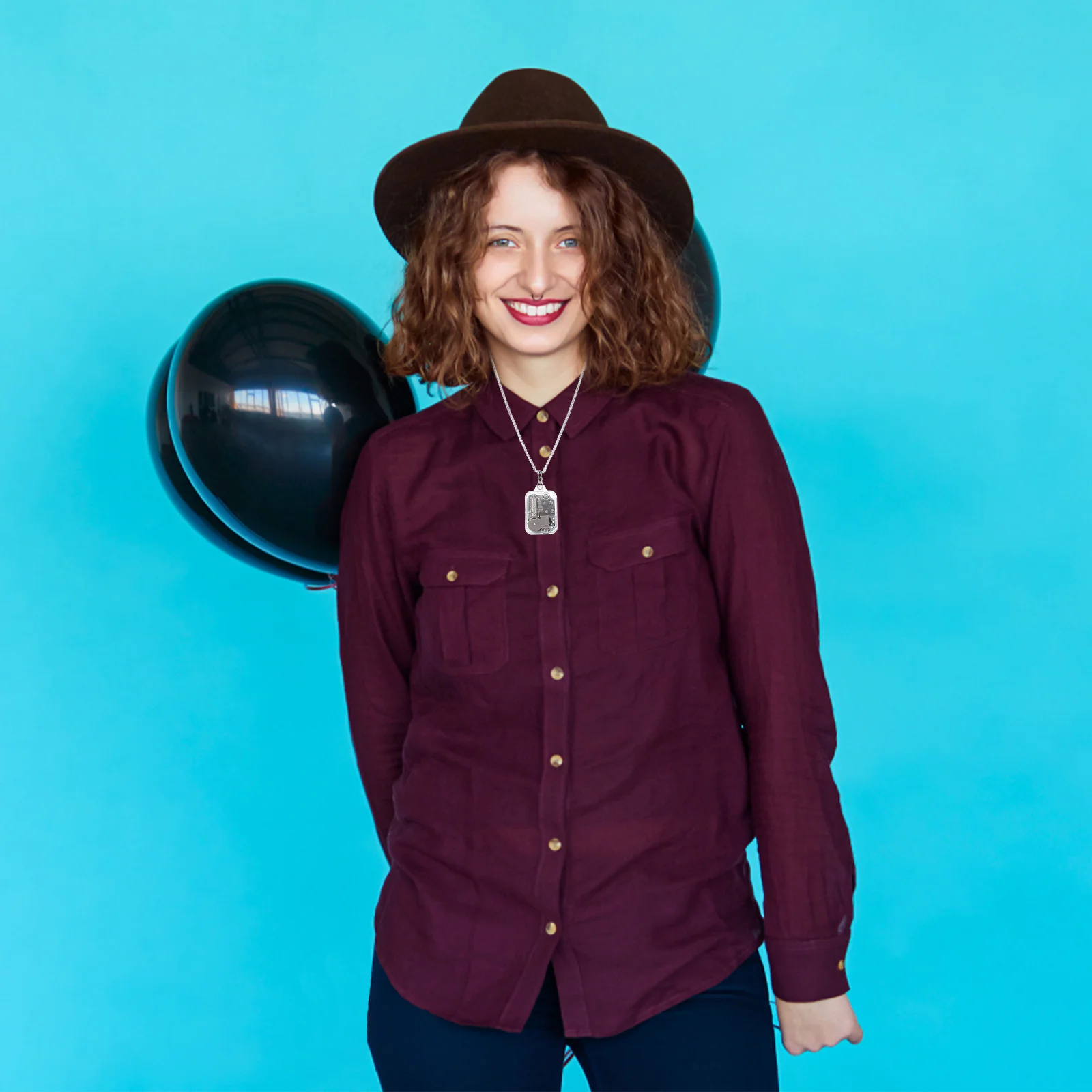 

Mini Square Acrylic Music Box Necklace Creative Delicate Birthday Gift Neck Pendant Unique Decorative Jewelry Music Box Necklace