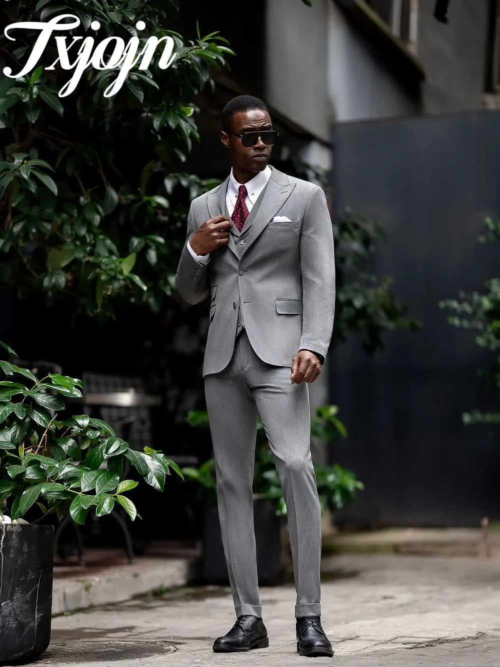 Fashion Gray Men Suit Set 3pcs 2025 Elegant Single-Breasted Men Suit For Best Man Performance Suit Trajes For Hombre